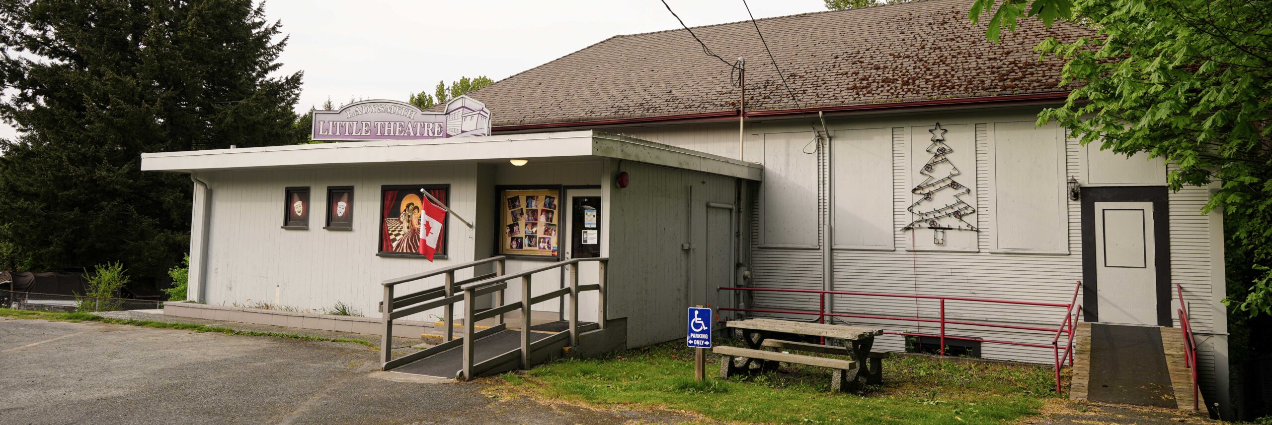 Ladysmith Little Theatre front entrance